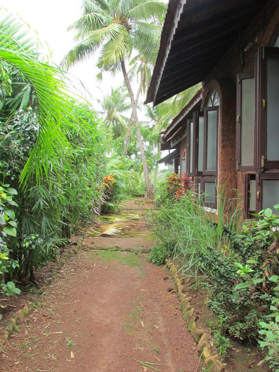 Simply Homestay Бенаулим Экстерьер фото